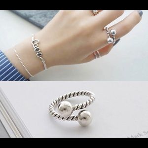 Vintage Jewelry - Ring Opening Twist With Double Bead Vintage Jewelry - Ring Opening Twist With Double Bead